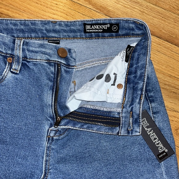 ✨ BLANK NYC ✨ The Madison High Rise Crop Raw Hem Size 27 - Picture 7 of 9